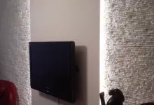telewizor na ścianie